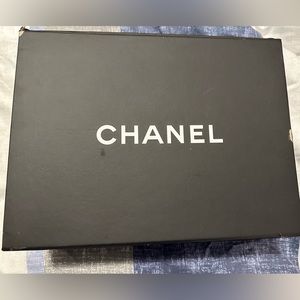 Chanel Box w/ paper,ribbon and Camellia